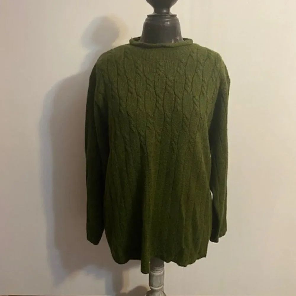 Green Cable knit sweater, size 26/28